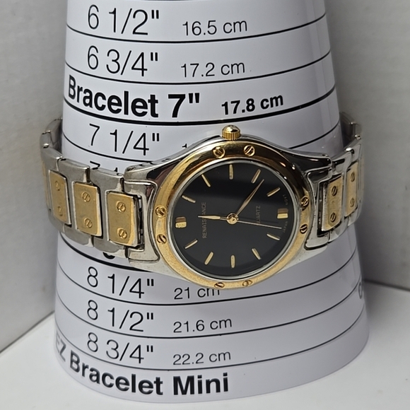 Womens Vintage Renaissance 34mm Watch Gold Silver Tone Watch New Battery Classic - Picture 6 of 9